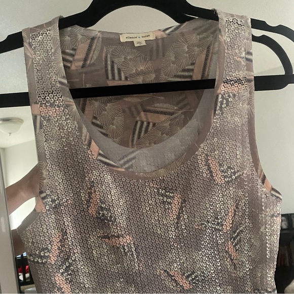 Silence+ Noise Sequin Tank Size Small - Picture 5 of 6